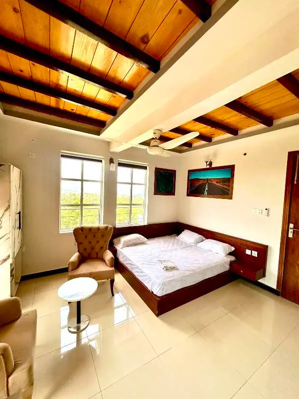King Room With Balcony — photo 3